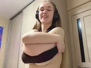 Cam4 Watch Live Sex Cams of CamiKaas