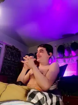 Cam4 Free Live Porn of JacksonLomax