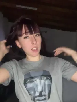 Cam4 Watch Live Sex Cams of pilufrutillita2