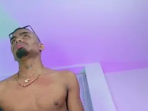 Cam4 Adult Webcam of rpoolrboy