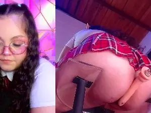 Cam4 Sex Chat of ShylySweet