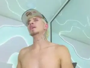 Cam4 Free Porn Cam of DanntheStiff