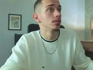 Cam4 Watch Live Sex Cams of KaydenDrew