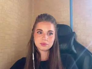 Cam4 Private Sex Chat of RonaQuaye