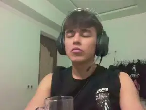 Cam4 Live Porn of Saker
