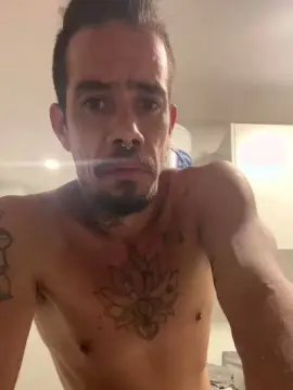 Cam4 Watch Live Sex Cams of Eric27cm