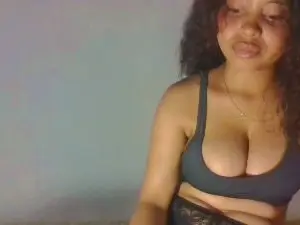 Cam4 Free Live Porn of Julianfi34