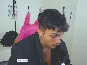 Cam4 Adult Webcam of Leonard_Price