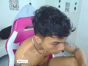 Cam4 Adult Webcam of Leonard_Price