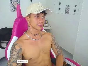 Cam4 Adult Webcam of Leonard_Price