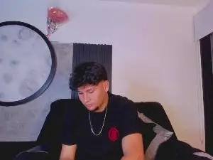 Cam4 Live Sex Cam of Valentinostone
