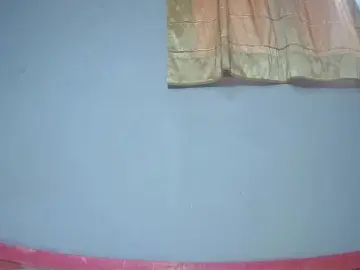 Cam4 Free Live Porn of aliah_xxx