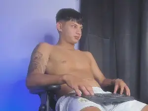 Cam4 Sex Cam of naughty_daniel