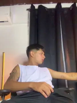 Cam4 Live Porn of naughty_daniel