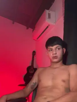 Cam4 Nude Webcam of naughty_daniel