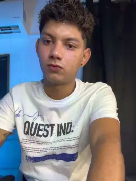 Cam4 Live Sex of naughty_daniel