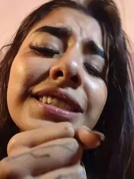 Cam4 Live Sex of Yvonne_Collins