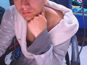 Cam4 Live Sex Cam of Larry_Art_A