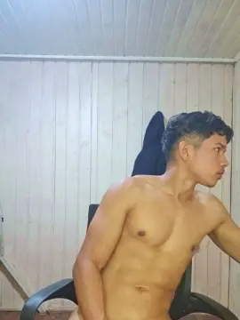 Cam4 Nude Webcam of Isaack1ng