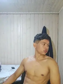 Cam4 Watch Live Sex Cams of Isaack1ng