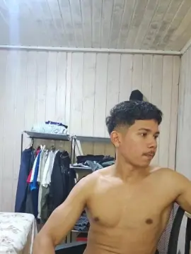 Cam4 Live Sex Cam of Isaack1ng
