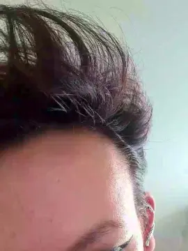 Cam4 Live Porn of Eowine