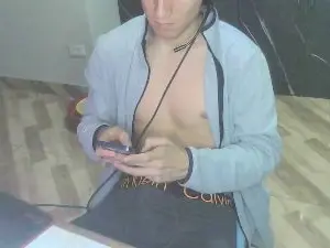 Cam4 Sex Chat of andytlv
