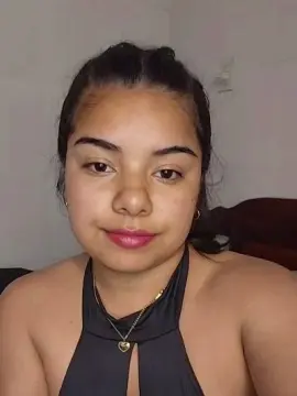 Cam4 Free Porn Cam of morena24sexyfun