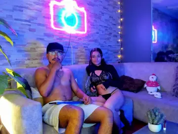 Cam4 Best live sex cam show of Noa_N_Luxy