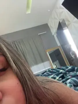 Cam4 Free Porn Cam of Moranguinh_24