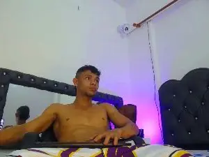 Cam4 Sex Cam of TayronColeman