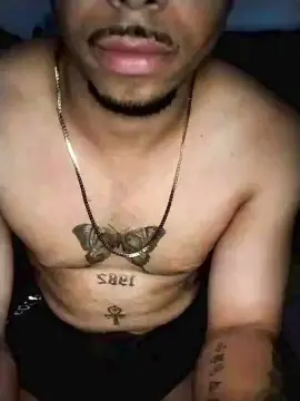 Cam4 Live Porn of Dougzin444