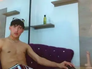 Cam4 Sex Cam of Logaanhotts