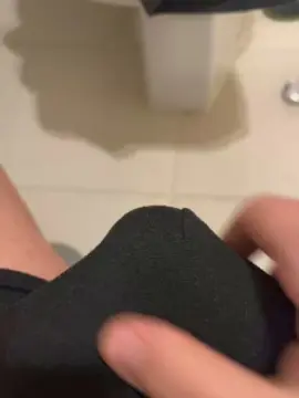 Cam4 Free Live Porn of Roberts66