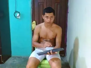 Cam4 Free Porn Cam of Lil_condor_bby1