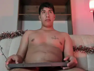 Cam4 Free Live Porn of DanteWolf_