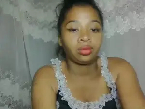 Cam4 Private Sex Chat of Loulouhottie