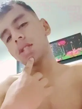 Cam4 Live Sex of Lealville2003