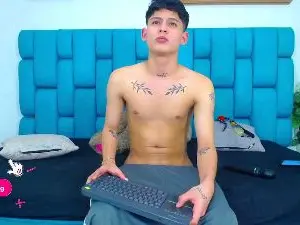 Cam4 Free Porn Cam of Hot_Boys_Latino