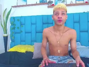 Cam4 Adult Video Chat of Hot_Boys_Latino
