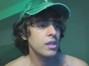 Cam4 Live Porn of dariohere