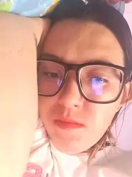 Cam4 Free Live Porn of Greta_Silber26