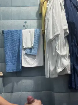 Cam4 Live Porn of ciao7777