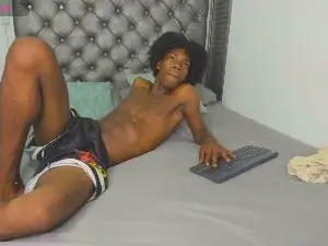 Cam4 Live Porn of Cambrownn