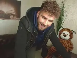 Cam4 Sex Cam of KyloEast