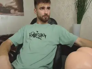 Cam4 Live Porn of KyloEast