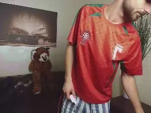 Cam4 Free Live Porn of KyloEast