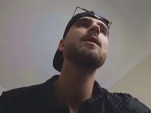 Cam4 Free Live Porn of KyloEast