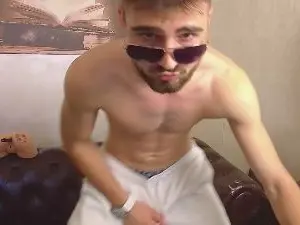 Cam4 Live Sex Cam of KyloEast