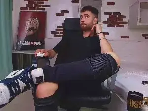 Cam4 Live Porn of KyloEast